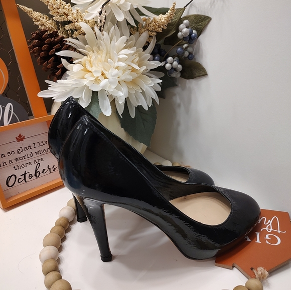 🖤GUC Something Bleu Italian Black Patent Leather Round Toe Pumps, 8 - Picture 7 of 13